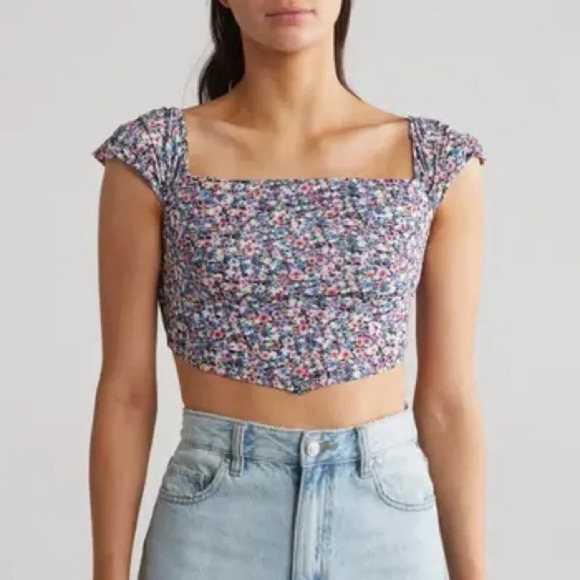 NWT AFRM Lazo Off the Shoulder Crop Top - Picture 2 of 4
